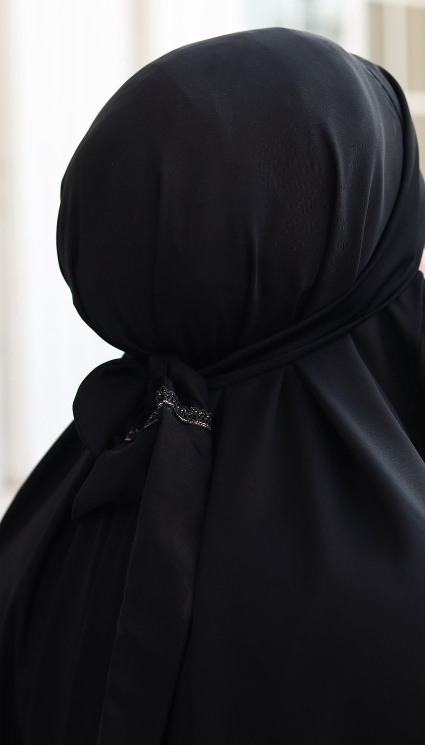 Black jilbab